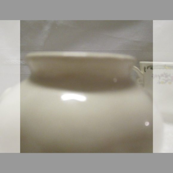 Lot of 7 Rare Shell Pattern Hankook Multi Color On White Folk Floral Coffee Cups - Picture 8 of 13